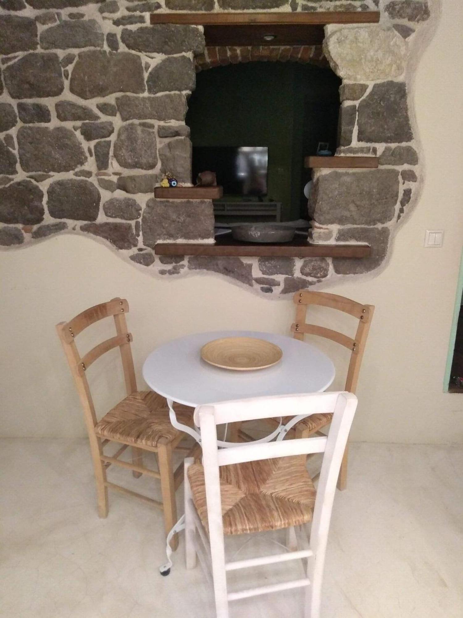 Appartamento Molyvos Boutique House Mythimna Esterno foto